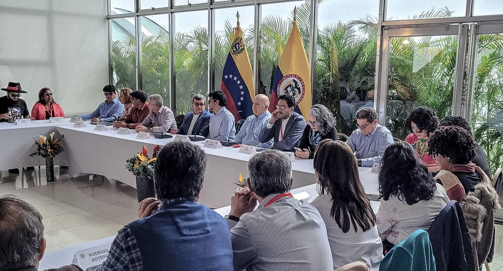 Cuatro acuerdos alcanzó el Gobierno de Colombia con el ELN (+Comunicado)