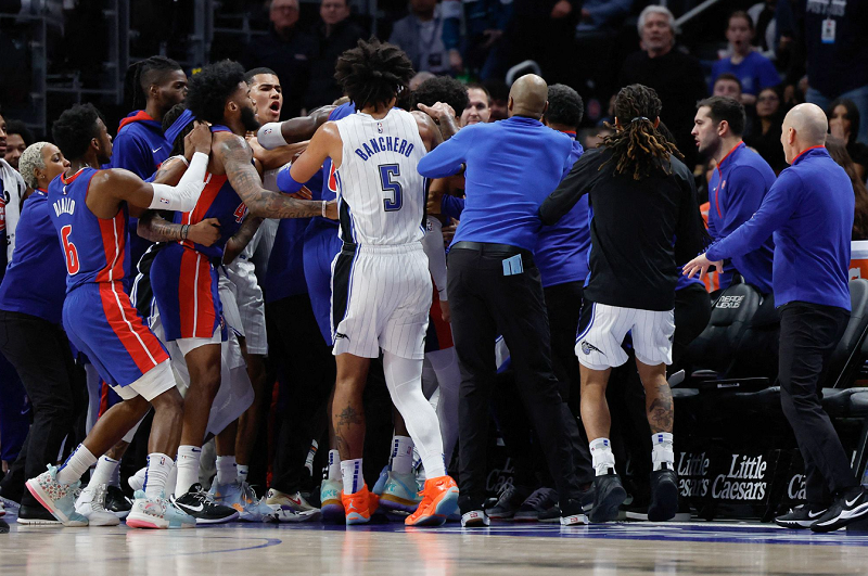 NBA: Pelea entre Orlando Magic y Detroit Pistons deja a tres jugadores y un entrenador expulsado (+Video)