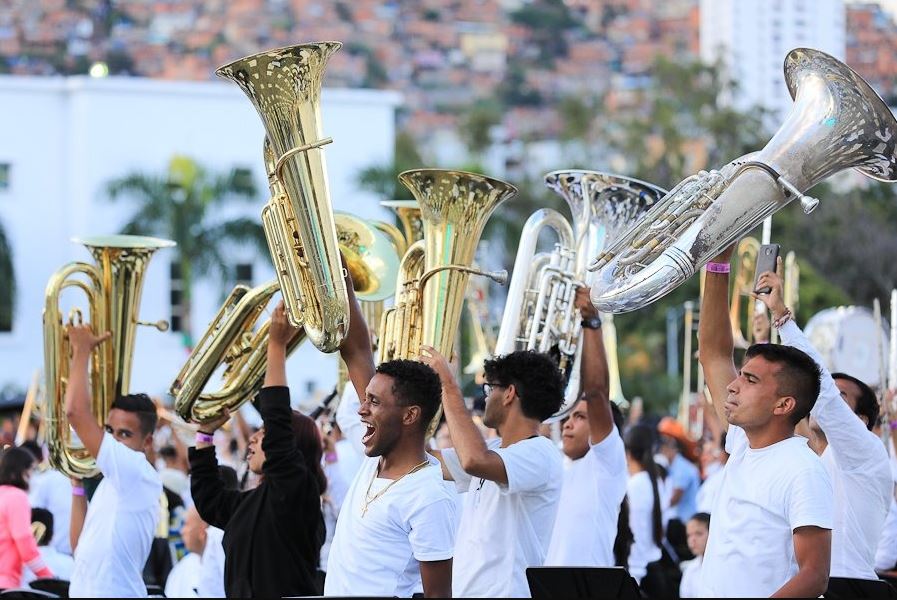 Sistema de Orquestas y Coros Juveniles e Infantiles aspira otro Récord Guinness en marzo