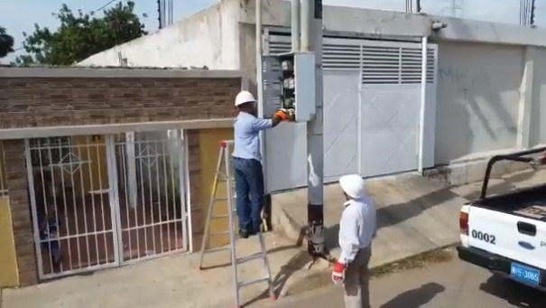 Instalan 20 mil medidores de electricidad en el Zulia a través del Plan Borrón y Cuenta Nueva