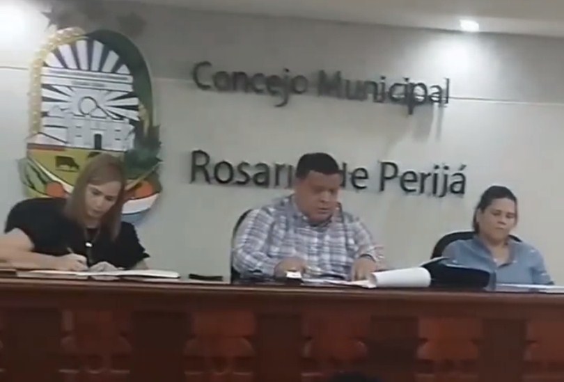 Cámara Municipal Rosario de Perijá destituye al abogado Darinel Rondón de la sindicatura