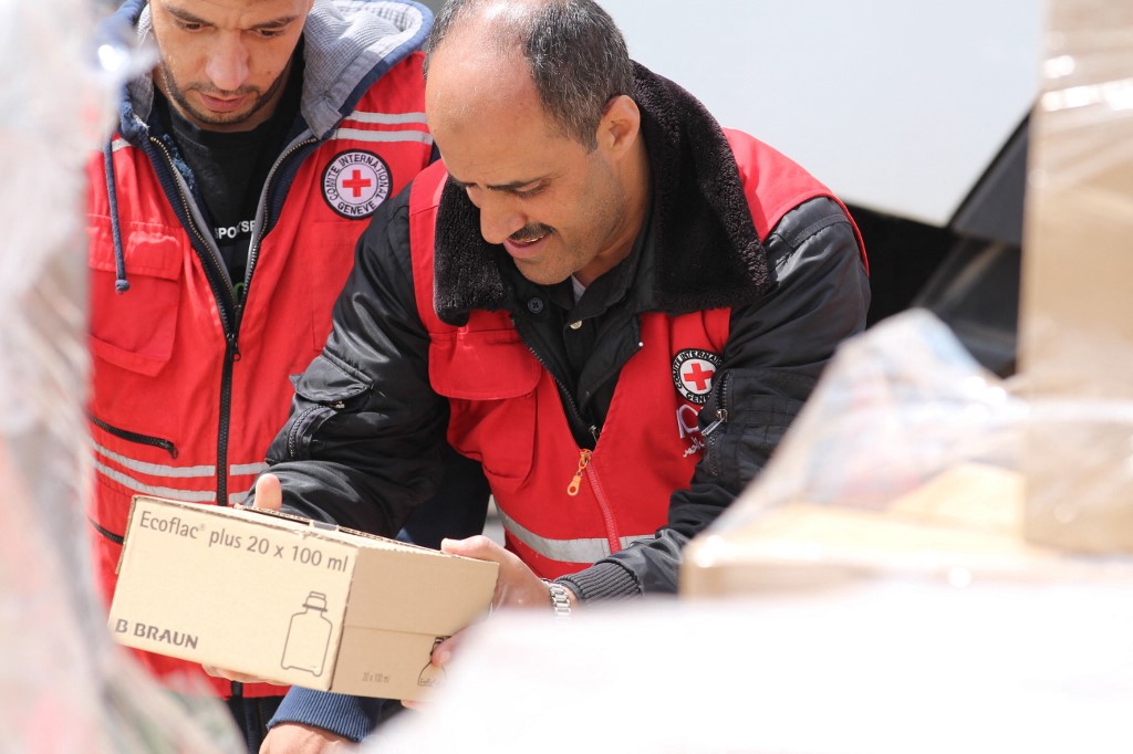 Aterrizó en Sudán un primer avión de ayuda humanitaria