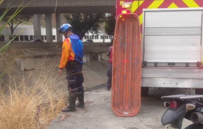 Recuperaron cadáver de un hombre en las riberas del río Guaire