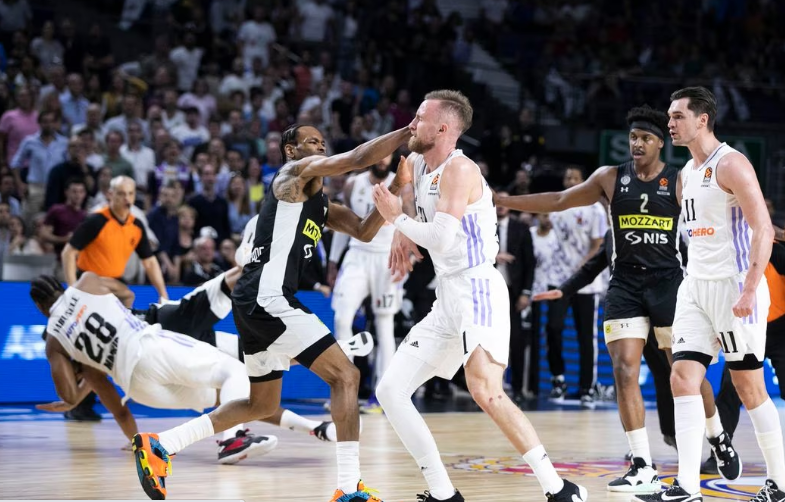 Real Madrid y Partizan protagonizan la pelea del año en partido de la Euroliga (Video)