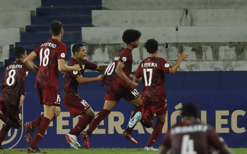 David Martínez hizo un golazo contra Paraguay y evitó la derrota de la Vinotinto en el Sudamericano Sub-17 (Video)