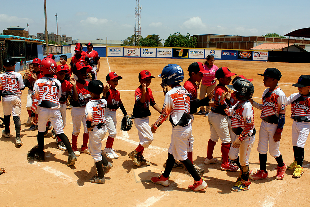 Leones venció 11-9 a Coquivacoa en emocionante juego en la Final Nacional de Pitoquito