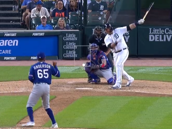 Miguel Cabrera conectó tres hits y quedó a cuatro de Dave Winfield (+Video)