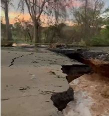 Se volvió un río: Hueco de Las Pavas dividió la Lara-Zulia (+Video)