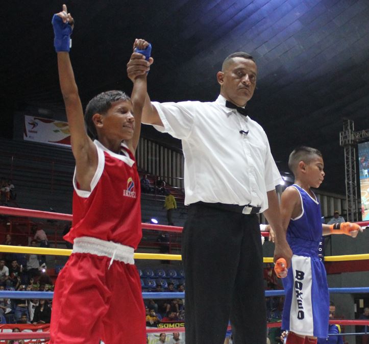 Tres zulianos alcanzan victorias en la jornada inaugural del Campeonato Nacional de Boxeo Infantil