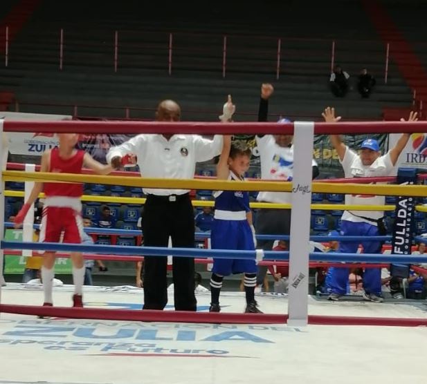 Los zulianos Andrés Márquez y Santiago Granda continúan avanzando en el Campeonato Nacional de Boxeo Infantil