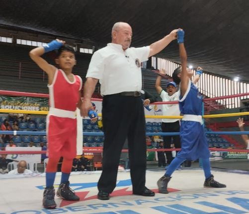 El zuliano Ediober Guerrez protagonizó la mejor pelea de la cartelera en el Nacional de Boxeo Infantil