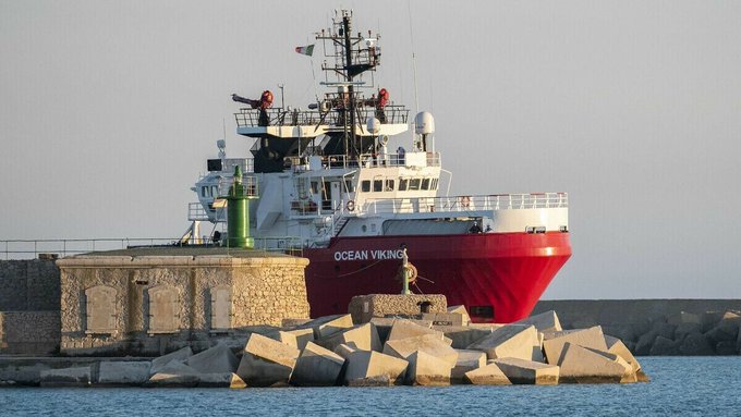 Barco ambulancia 