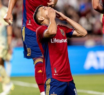 El zuliano Jefferson Savarino logró gol y asistencia en triunfo del Real Salt Lake