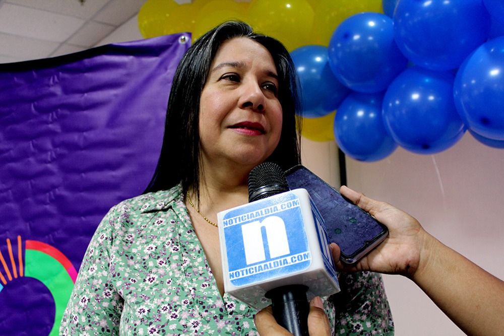 Penélope González, jefa de la Zona Educativa en el Zulia: 