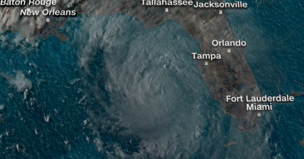 Florida aguarda llegada de Idalia, que avanza como huracán categoría 2
