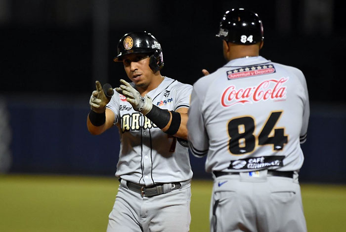 Leones se lleva el duelo felino ante Tigres