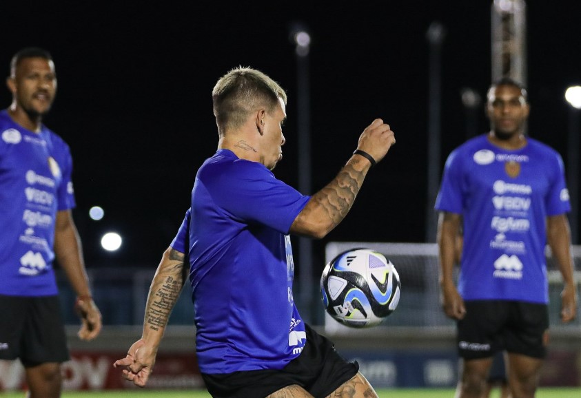 La Vinotinto ya prepara su juego ante Ecuador