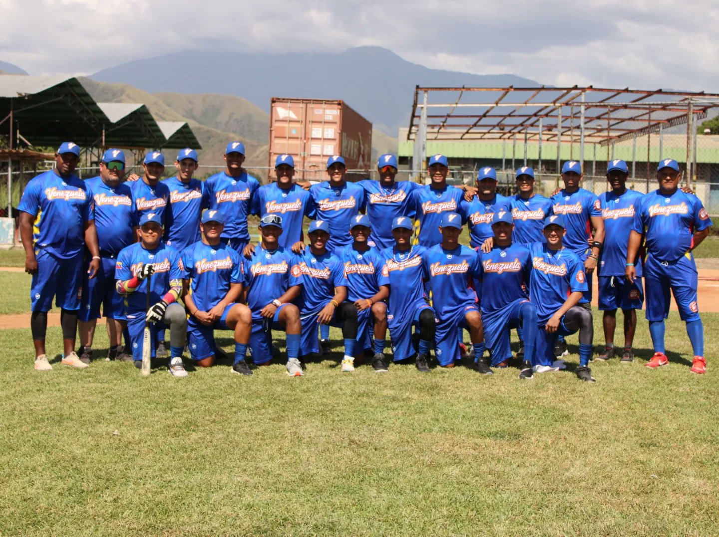 Venezuela le dio una paliza a Perú de 15-0 en el Suramericano de Beisbol U18 (Video)