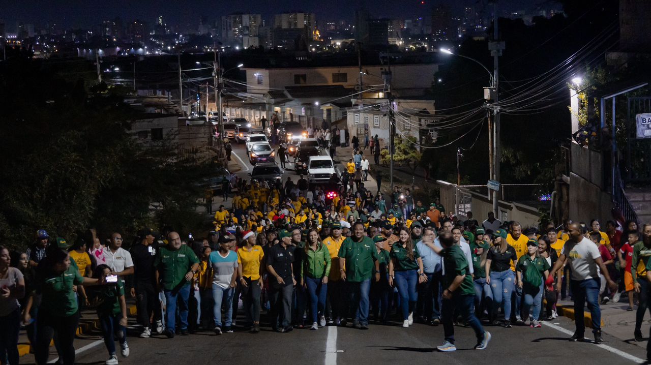 Alcaldía de Maracaibo asfaltó el tramo La Milagrosa–Corito en Los Haticos (+Fotos)