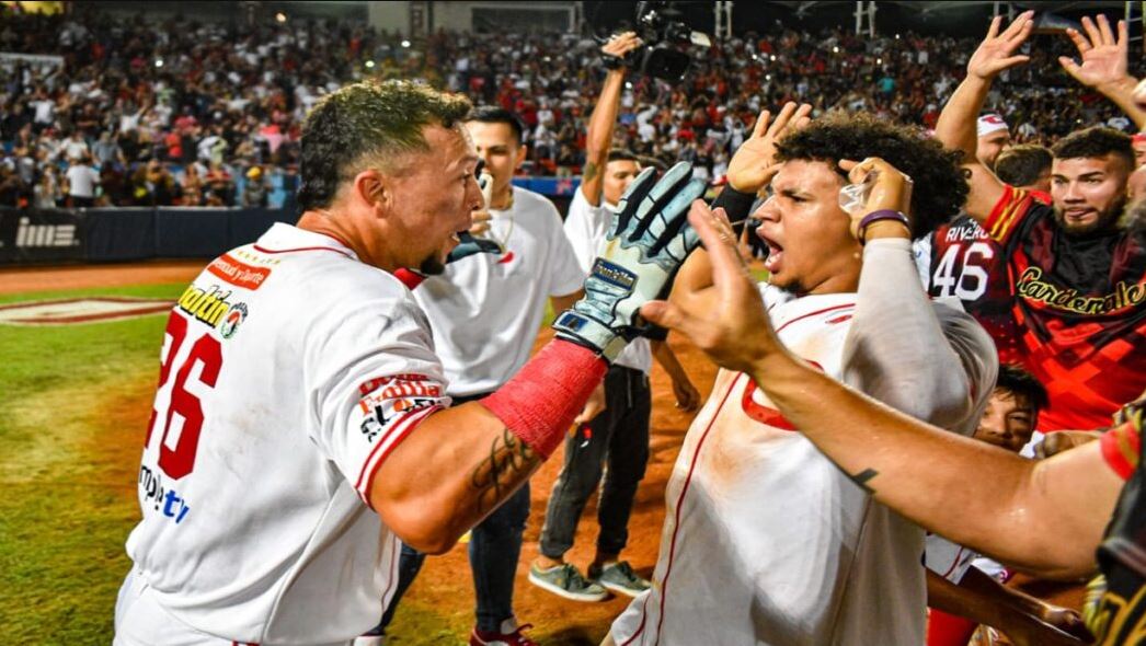 Cardenales derrota a Bravos y se queda con el segundo boleto a la gran final de la LVBP (Video)