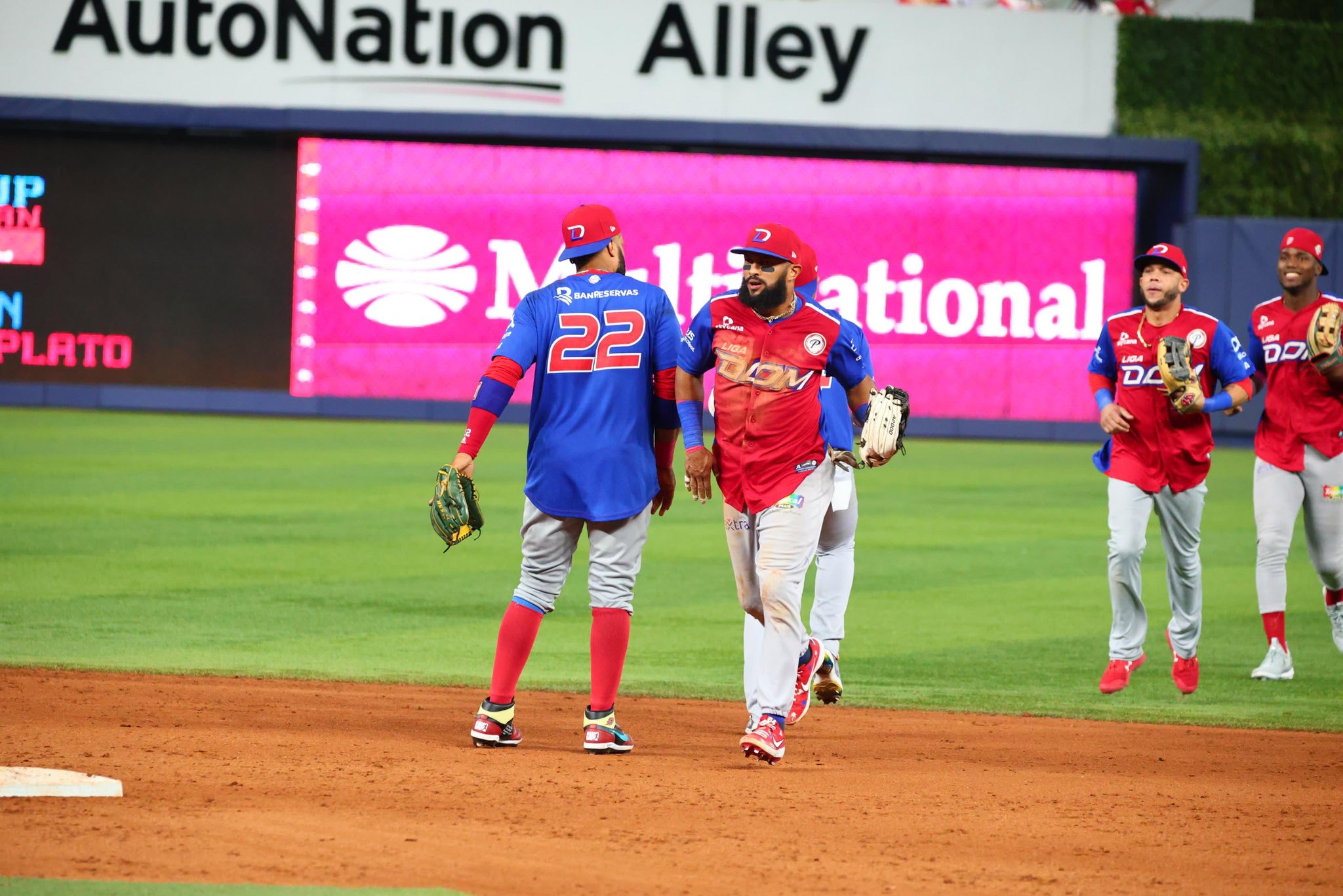 República Dominicana ganó el Clásico del Caribe con récord de asistencia