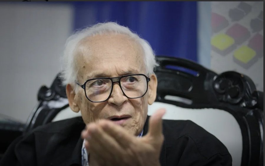 Murió el poeta José Napoleón Oropeza, premio nacional de Literatura, a los 74 años