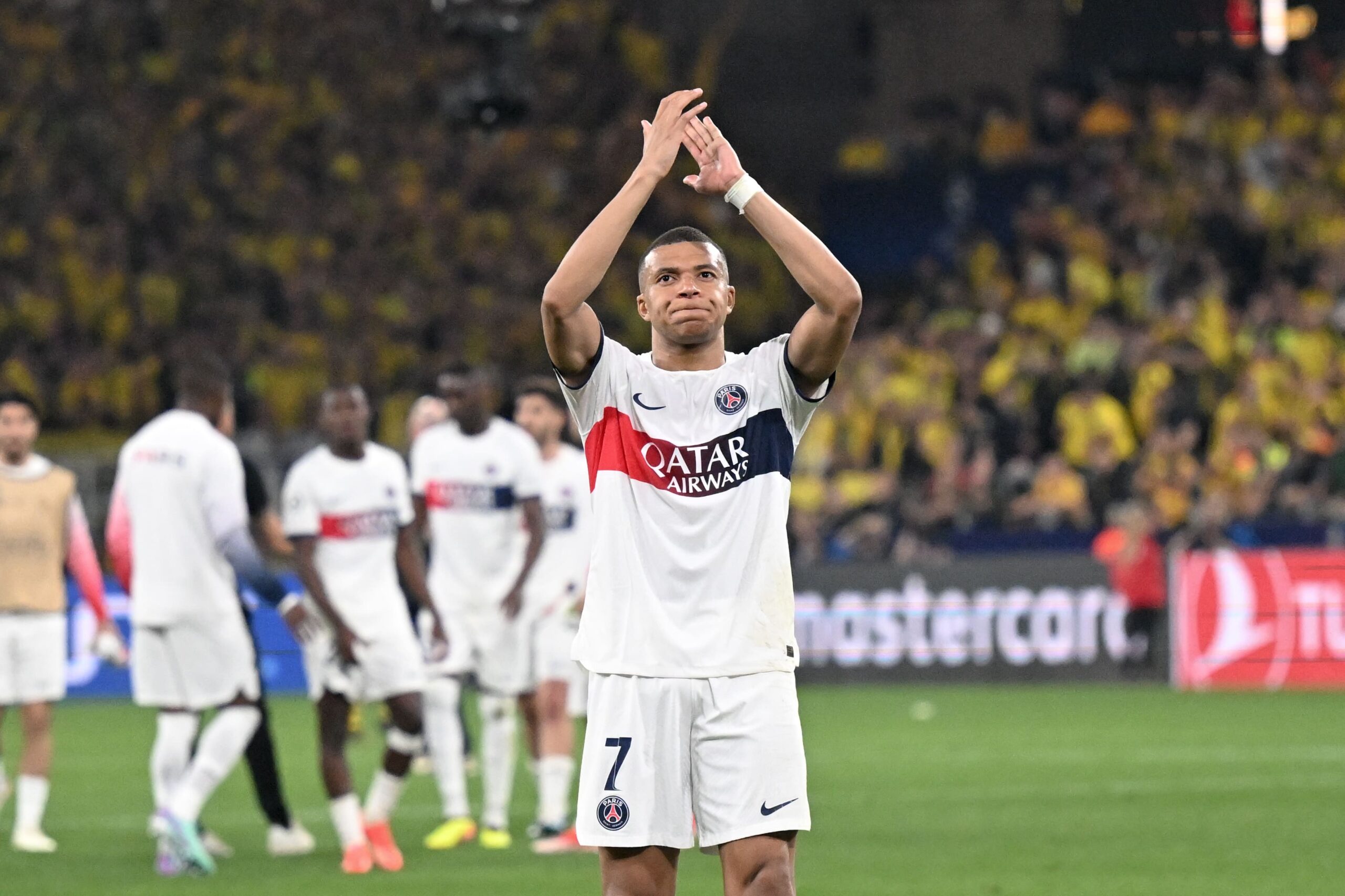 Kylian Mbappé confirmó su salida del Paris Saint Germain