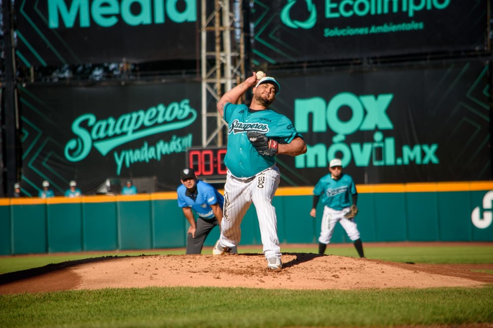 El zuliano Jhoulys Chacín ganó su segundo juego en la Liga Mexicana