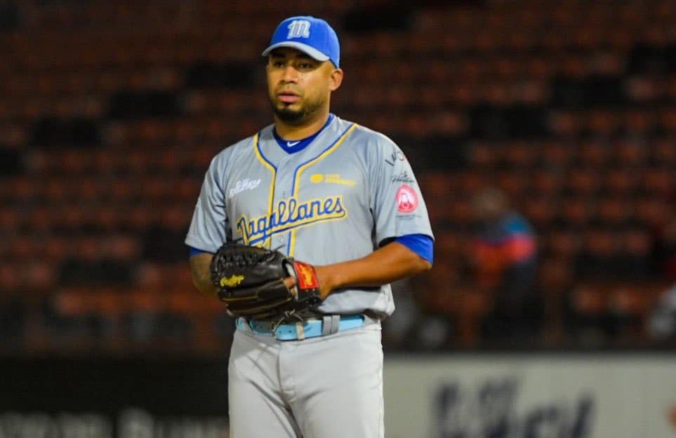 Navegantes del Magallanes pacta cambio con Tiburones de La Guaira