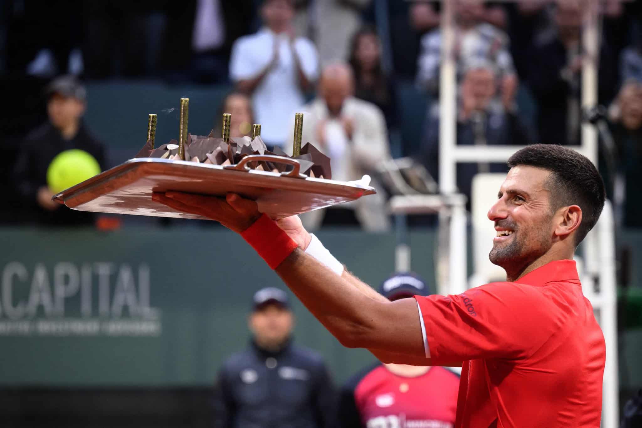 Novak Djokovic clasificó a cuartos de final de Ginebra el día de su cumpleaños