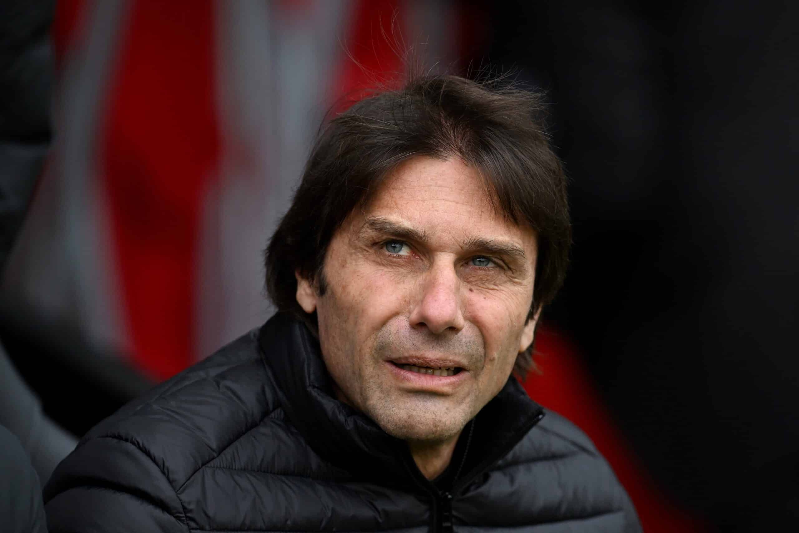 Antonio Conte se convierte en el nuevo entrenador de Napoli