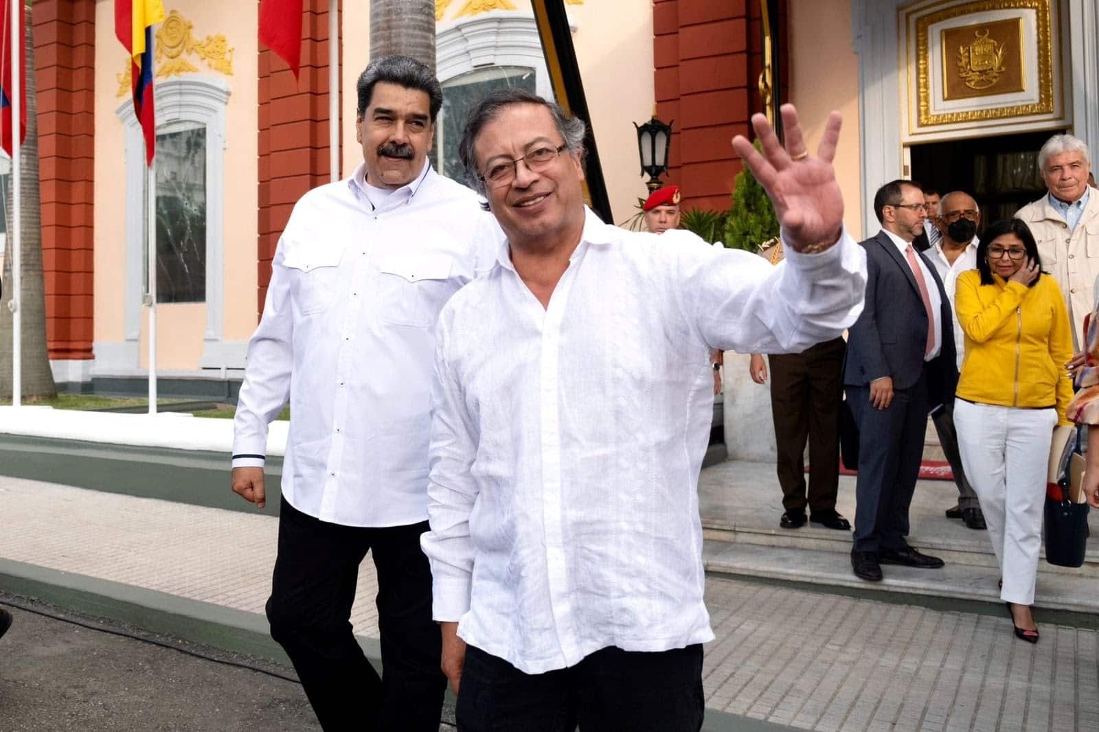 Petro ya tiene en su poder el borrador de “paz política” de Venezuela tras las elecciones presidenciales