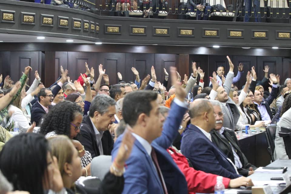 Maduro felicitó a la AN por aprobar  proyecto de ley de protección de las pensiones