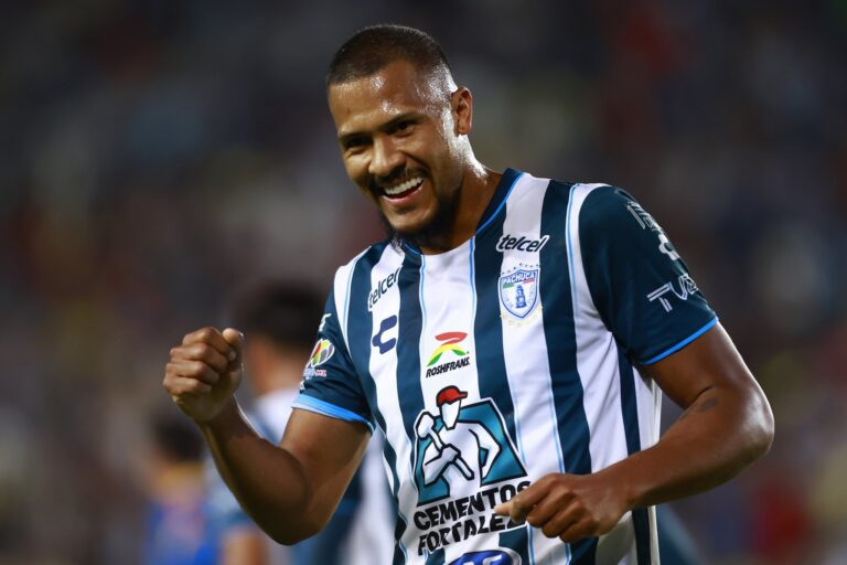 Salomón Rondón marcó en los cuartos de final de la Liga MX y sigue brillando con Pachuca