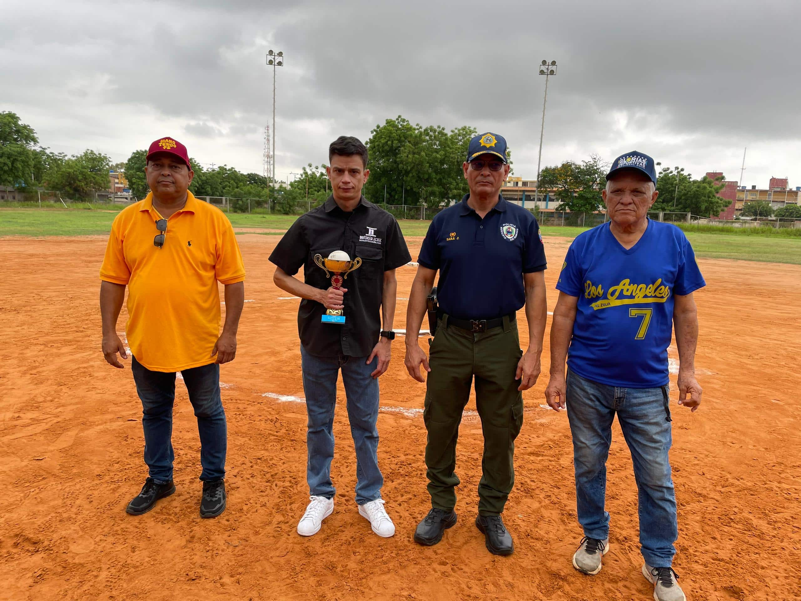 Polisur y la Selección Zuliana Juvenil de Softbol se enfrentaron en la Copa Noticia al Día