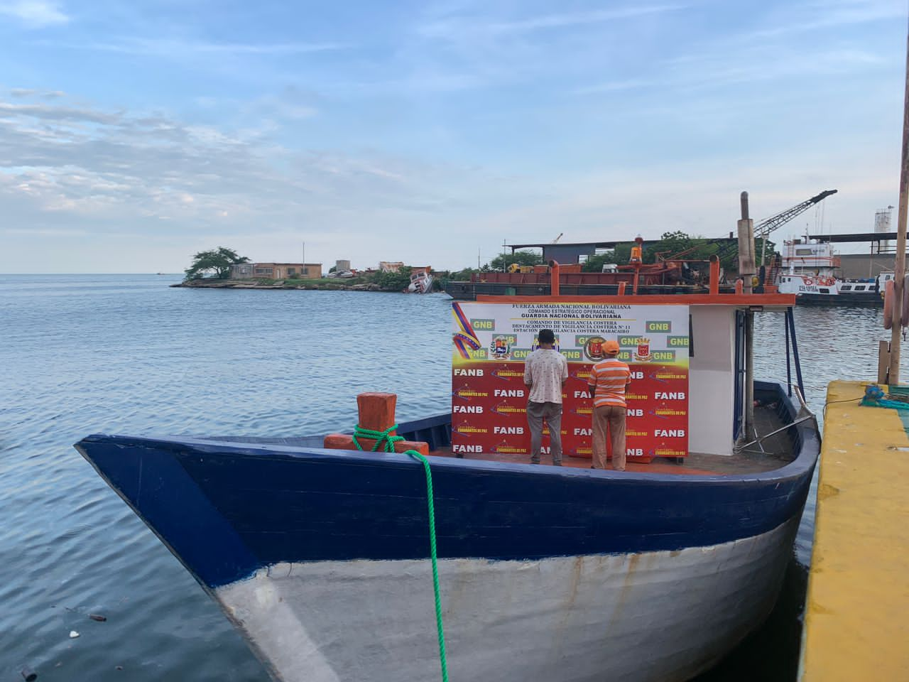 GNB retiene embarcación con estupefacientes y psicotrópicos en el Lago de Maracaibo