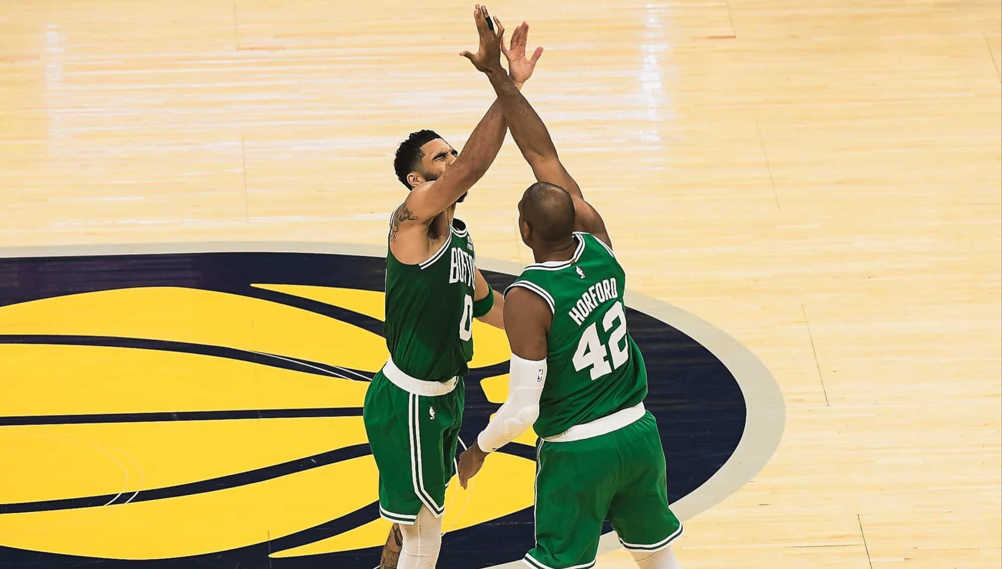 Los Celtics pusieron entre la espada y la pared a los Pacers