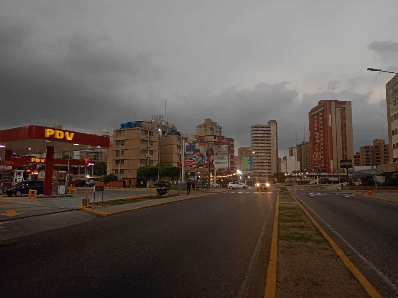 Fuertes vientos huracanados azotan al Zulia la tarde de este domingo