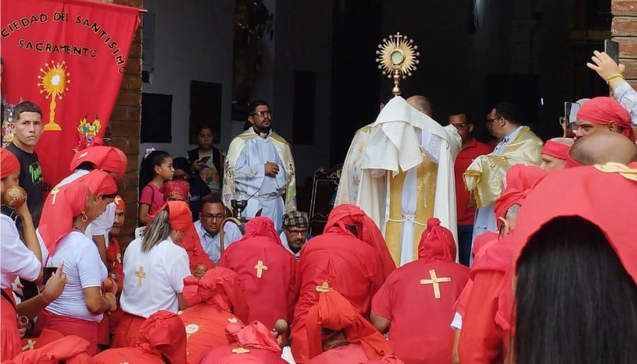 Diablos Danzantes de Yare conmemoran el Día del Corpus Christi: 275 años de tradición en Miranda (+Video)