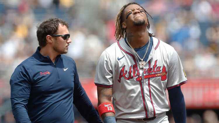 Ronald Acuña Jr. salió lesionado en el encuentro ante los Piratas de Pittsburgh