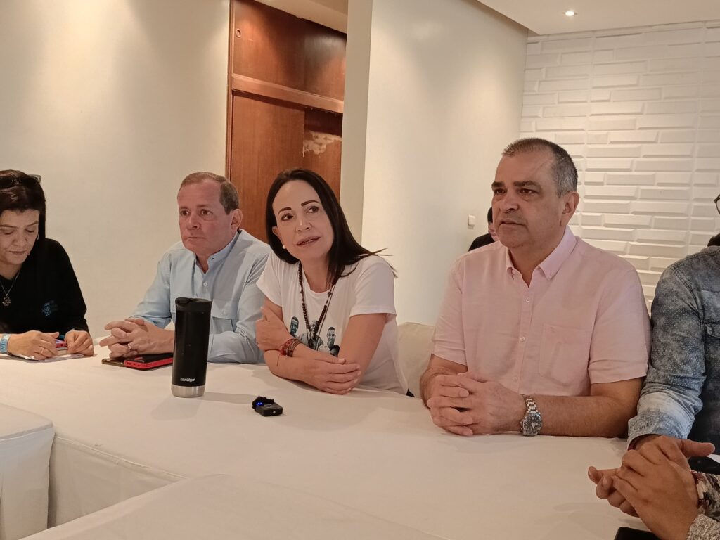 Un conversatorio con la prensa realizó MCM en su segundo día en el Zulia