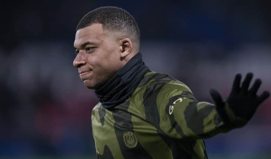 Mbappé organiza una gran cena de despedida en París