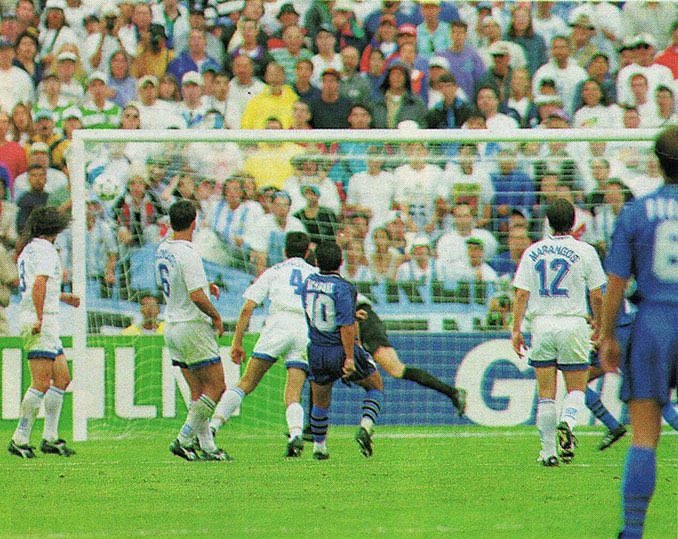 Hace treinta años Diego Armando Maradona convirtió su último gol con la Selección Argentina