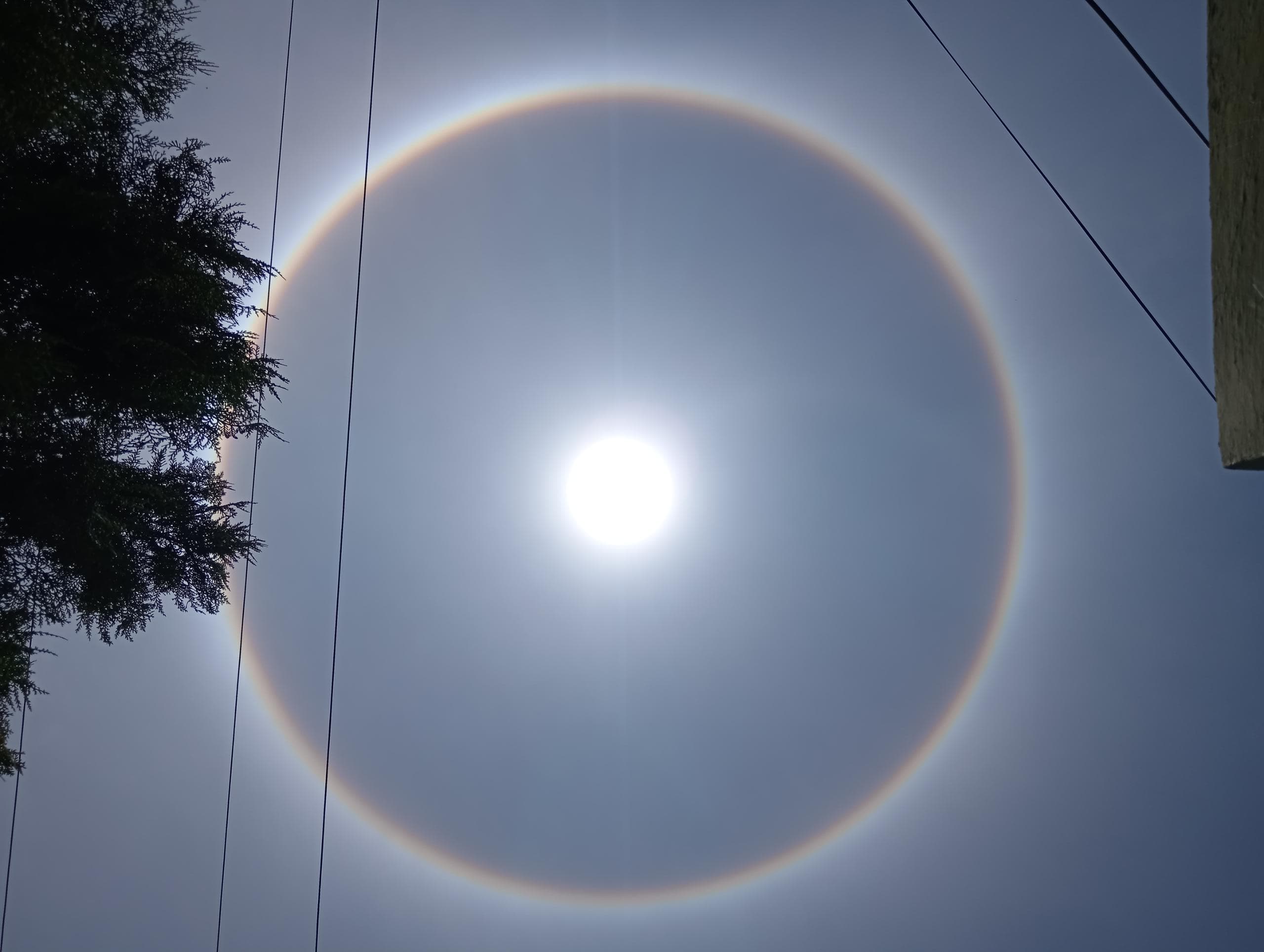 Halo solar se dejó ver en Maracaibo al mediodía de este martes 4-Jun: Lo que representa