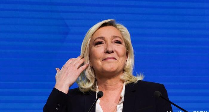 Cierran comicios en Francia: La ultraderecha de Le Pen gana la primera vuelta y podría lograr la mayoría absoluta
