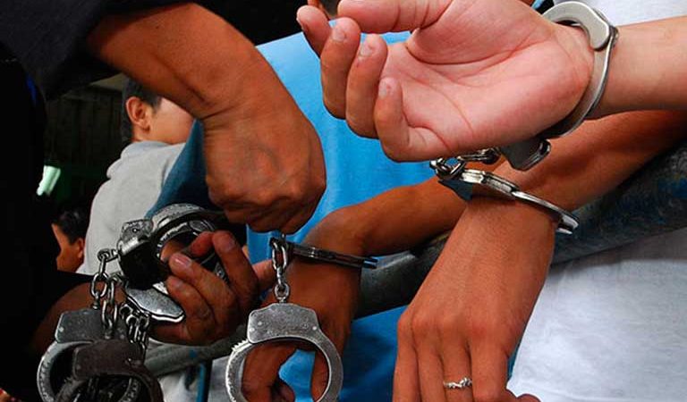 Detenidos dos hombres que estaban solicitados por homicidio en Maracaibo