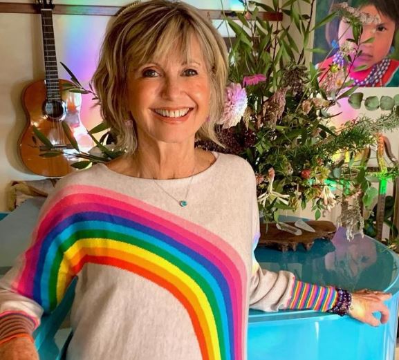 El homenaje de Olivia Newton John a la comunidad LGTBQ+