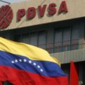 Pdvsa reanuda importaciones de crudo ligero a medida que disminuye producción, según Reuters