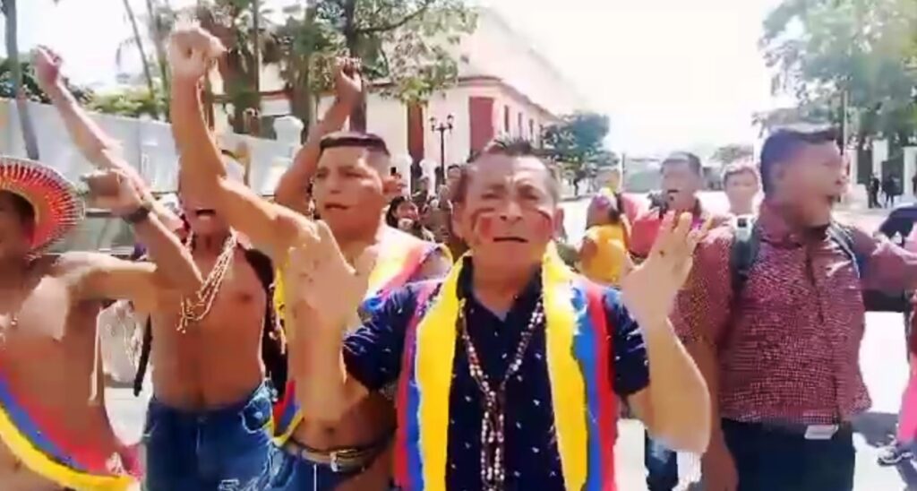 Yukpas protestaron frente a Miraflores por pagos de artesanías destruidas durante su desalojo en La Villa