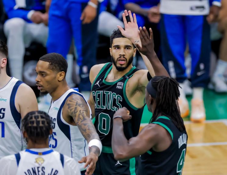 Celtics continua su dominio en la Final